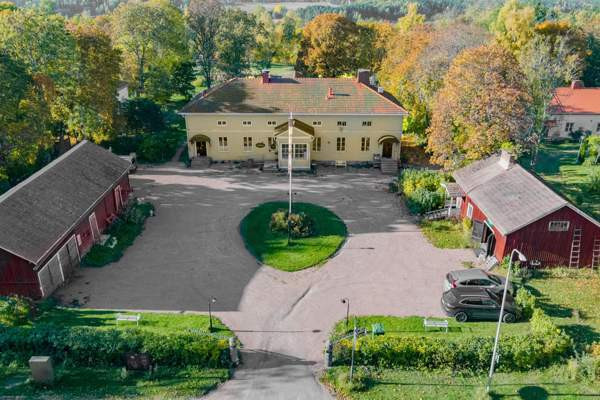 10h + 2k + kph + 4wc + terassi + ullakko  Sarov – foto 3