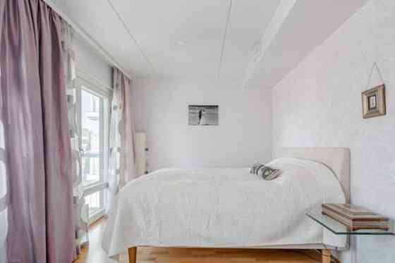 4h + avok + s + khh + 2 * wc + 2 * las.parv.  Helsinki