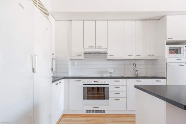 4h + avok + s + khh + 2 * wc + 2 * las.parv.  Helsinki – foto 5