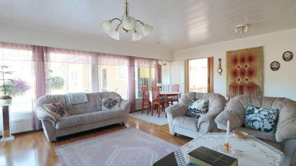 2mh + oh + k + takkah + kph + s + lämmönjh + autot  Rautjärvi - изображение 5