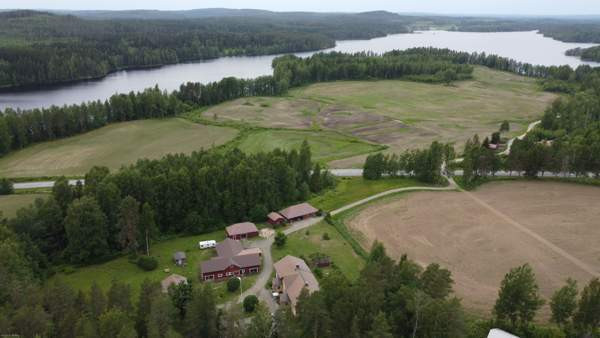 Päätalo 4h + khh + kph + s + wc ja Vierastalo 3h +  Mänttä-Vilppula – foto 1