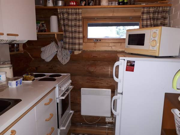 1h + kk + s + parvi + kesähuoneet  Haemeenlinna – foto 3