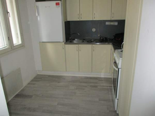 1h + kk+ alk + vh + kph + varasto)  Kouvola - valokuva 7