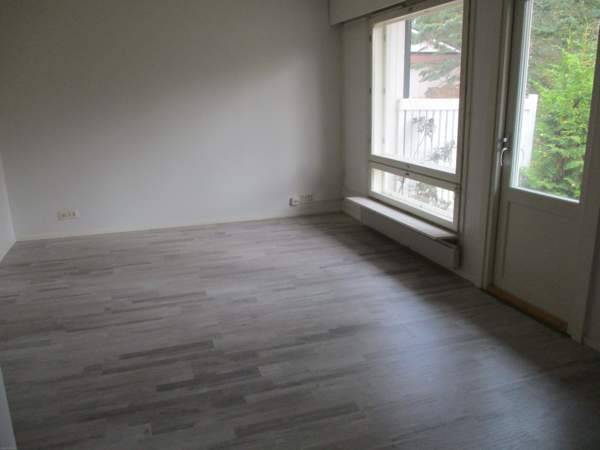 1h + kk+ alk + vh + kph + varasto)  Kouvola - valokuva 3