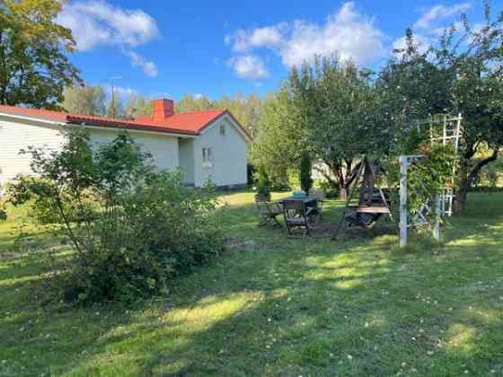 4h, keittiö, saunaosasto takkahuoneineen, kodinhoi  Raasepori