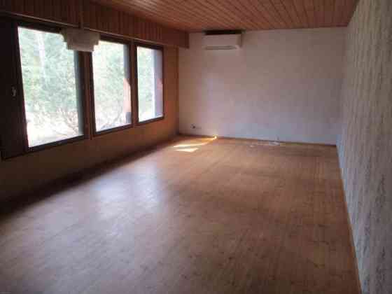 5h + k + vh + wc + sauna + kph + 2varastoa + autot  Углеуральский