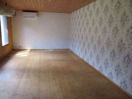 5h + k + vh + wc + sauna + kph + 2varastoa + autot  Углеуральский