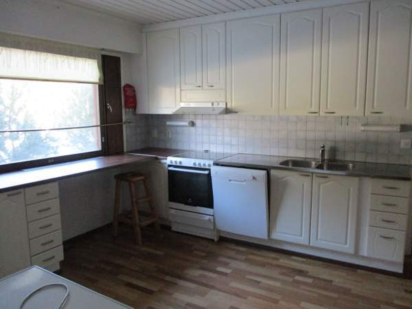 5h + k + vh + wc + sauna + kph + 2varastoa + autot  Углеуральский - изображение 3