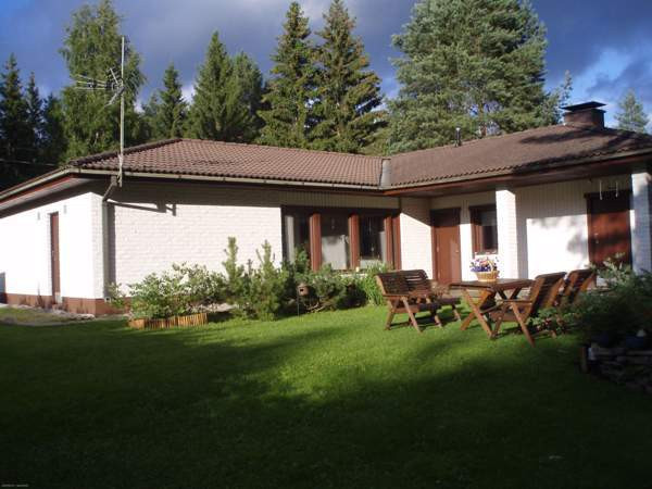 5h + k + vh + wc + sauna + kph + 2varastoa + autot  Углеуральский - изображение 1