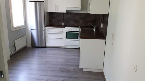 3h + k + kph + wc+ wh + lasit parv  Kirkkonummi - valokuva 2