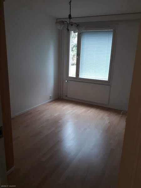 3h, k, vh, kph, las.parveke  Vantaa - valokuva 1