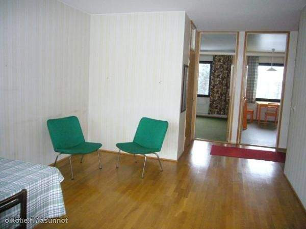 2h+k+vh+wc/kylpyhuone+lasitettu parveke  Helsinki - valokuva 3