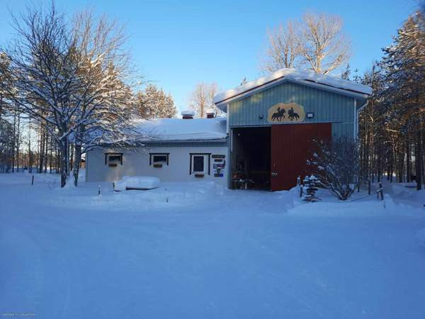 4h + k + s + khh + lämmin varasto ja autokatos + 2  Liperi - valokuva 2