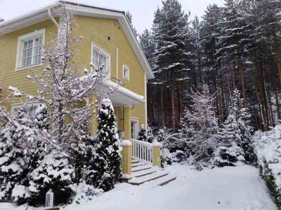 6 h, keittiö, kh+sauna, 2 x wc ja khh  Maentsaelae