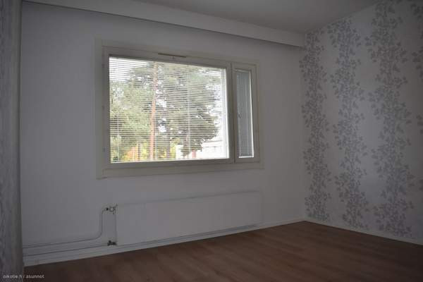 2H + K + P + et + kph + komerot + varastot  Tampere - photo 3