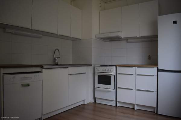 2H + K + P + et + kph + komerot + varastot  Tampere - photo 7