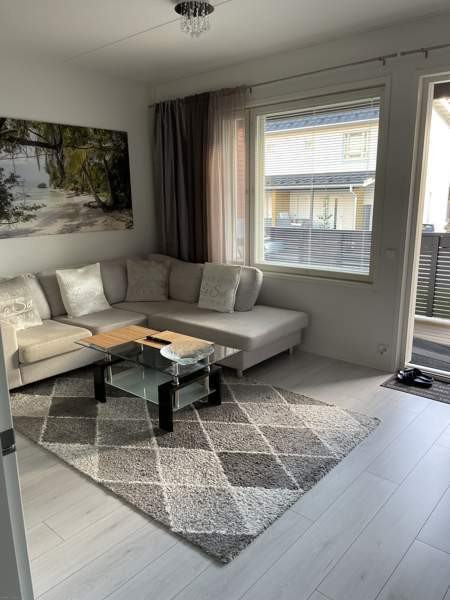 2h  Vantaa - valokuva 1