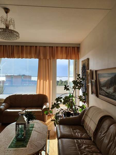 3h + k + lasitettu parveke  Chukotskiy Avtonomnyy Okrug – foto 4