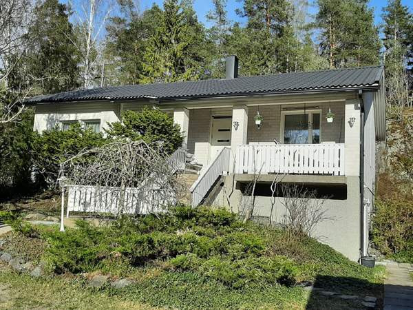 3h+k+s+khh+kellari/varasto+ullakko+kahden  auton t  Espoo – foto 1