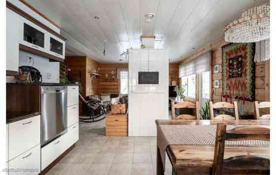 avok + oh, 2 mh, wc, s, ph, khh/pukeutumistila, te  Куопио