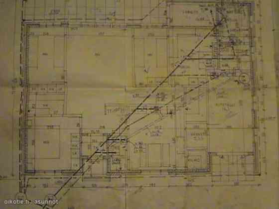 4h + k + s + 2 vaateh.+ ulkovarasto + autotalli  Pieksämäki