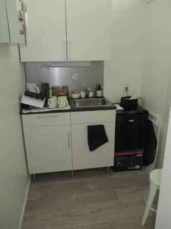 toimistotila + kk + wc + kph  Jaervenpaeae