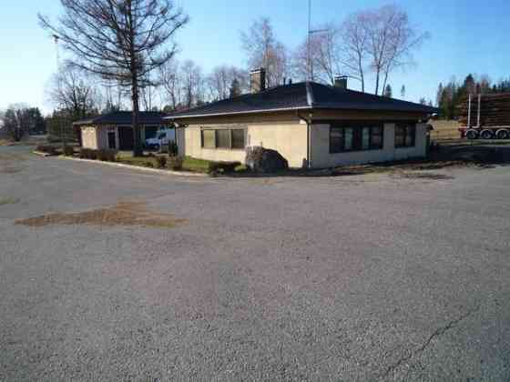 5h + s + keittiö + halli + liiketila  Haemeenlinna