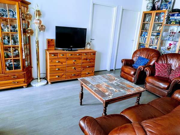 4h + kph-wc + wc + avokeittiö + 2 parveketta  Вантаа - изображение 3