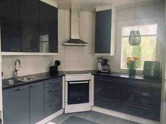 2h + tupak + vh + kph + s + wc + khh + lasp + var  Askola