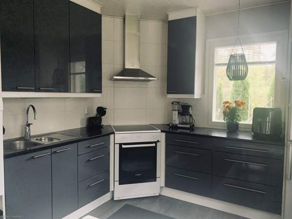 2h + tupak + vh + kph + s + wc + khh + lasp + var  Askola - valokuva 2