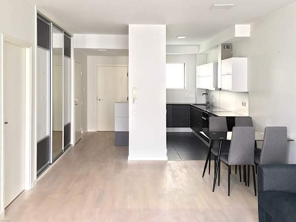 2h + k + kph + vh + parveke  Helsinki - valokuva 4