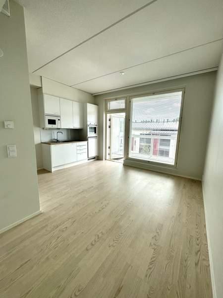 1h + avok + suuri lasitettu parv.  Vantaa - valokuva 3