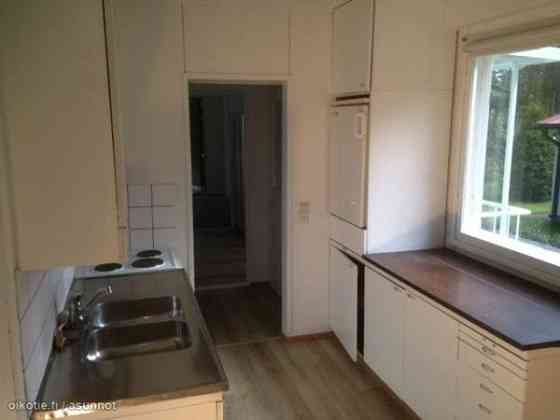 2h + avok + s+kp+khh sekä liiketila  Chukotskiy Avtonomnyy Okrug