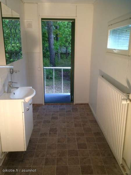 2h + avok + s+kp+khh sekä liiketila  Chukotskiy Avtonomnyy Okrug - valokuva 7