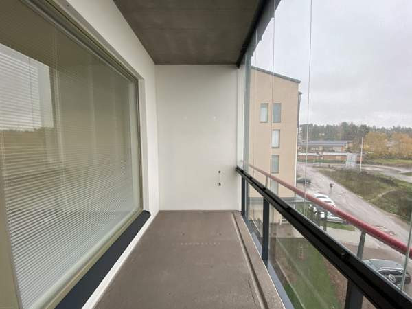 1h + avok + lasitettu parv.  Nurmijärvi - valokuva 5