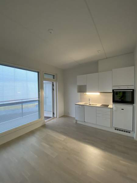 1h + avok + lasitettu parv.  Nurmijärvi - valokuva 2