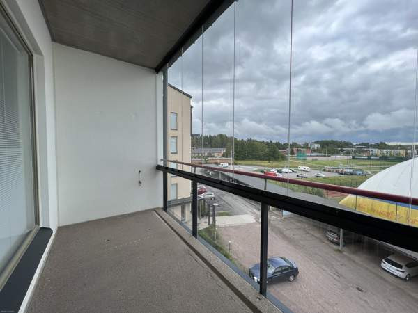 1h + avok + lasitettu parv.  Nurmijärvi - valokuva 1