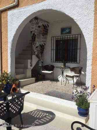 3h + s + p + 2 kh + piha  Torrevieja