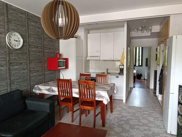 2h + p  Helsinki - valokuva 2