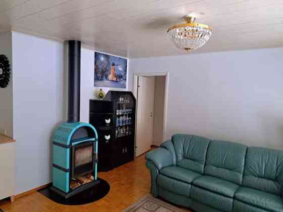 4h + k + s + khh + autotalli + 2 wc + iso piha  Helsinki