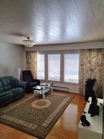 4h + k + s + khh + autotalli + 2 wc + iso piha  Helsinki