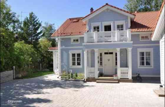 6h+k+khh+s+2kph+2wc+autotalli+3varasto+leikkimökki  Espoo