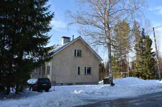 4-6 h, k, vh, 2 wc, eteinen, kuisti, yläkerran aul  Joutsa