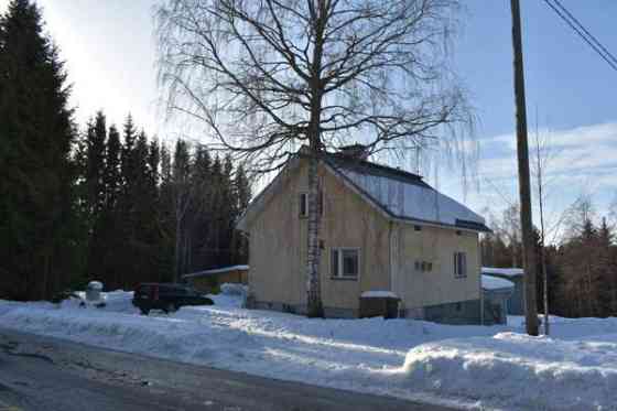 4-6 h, k, vh, 2 wc, eteinen, kuisti, yläkerran aul  Joutsa