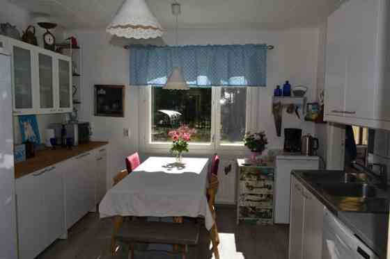 4-6 h, k, vh, 2 wc, eteinen, kuisti, yläkerran aul  Joutsa