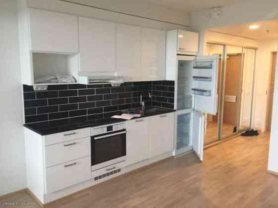 1h + kt + 19krs iso lasitettu parveke  Espoo