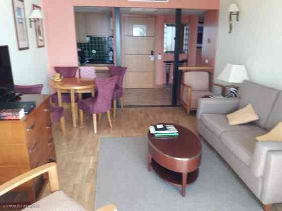 2h + pienkeittiö + kylpyhuone ja suuri parveke  Funchal