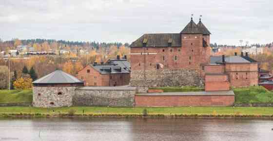 Esimerkiksi 4h + tupak + vh + kph + s + wc + khh +  Haemeenlinna