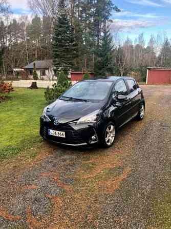 Toyota Yaris Turtkul