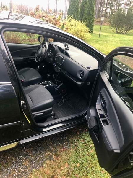 Toyota Yaris Turtkul - valokuva 6